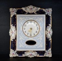 Royal Dux Vikomt Isis Wanduhr.