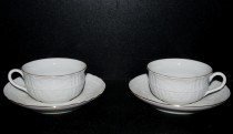 Rosenteetasse und Untertasse mit Goldlinie, 2-tlg.